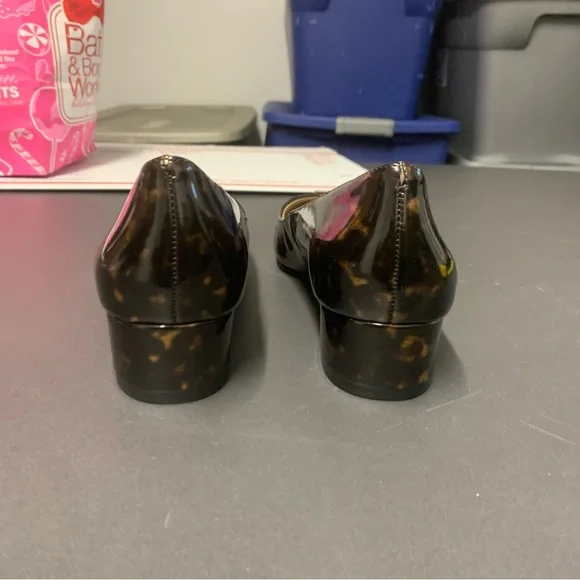 NEW Ann Taylor Brown Tortoise Pointed Toe Block Kitten Heels Size 7 - Picture 3 of 9